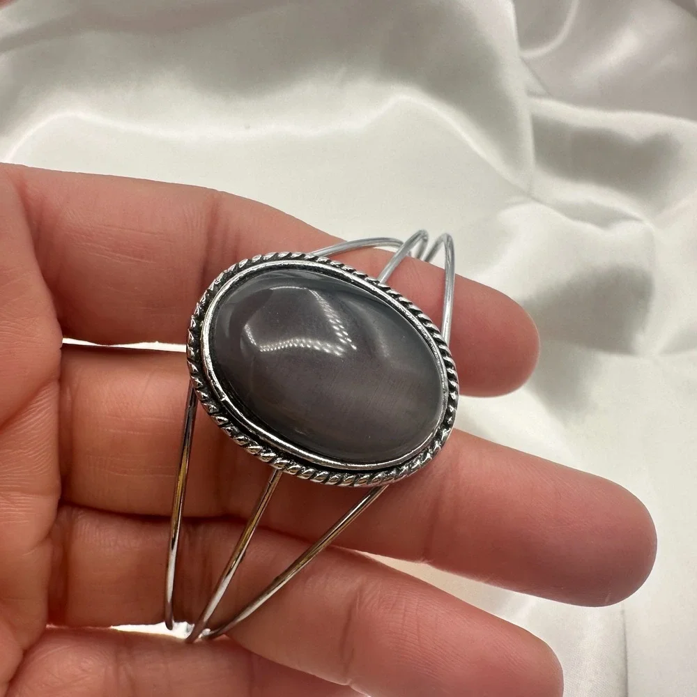 Vintage 80s Navajo Silver Tone Black Cabochon Rope‎ Cuff Bangle Bracelet Jewelry